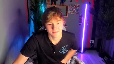 Snapshot of donald_brooks chatting on 11-20-25, 04:18 Donald online show from 11-20-25, 04:18