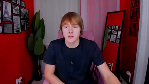 Snapshot of donald_brooks chatting on 12-04-25, 04:05 Donald online show from 12-04-25, 04:05