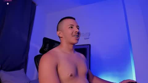 Donat Independent Model online show from 07-01-26, 03:19