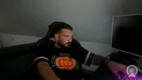 Snapshot of donchriiis chatting on 09-23-25, 01:30 donchriiis online show from 09-23-25, 01:30