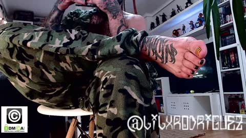 Snapshot of dondehaypelohayalegria chatting on 12-18-24, 04:17 I DIGZ  .K.. D  .K.. PIG PPP online show from 12-18-24, 04:17