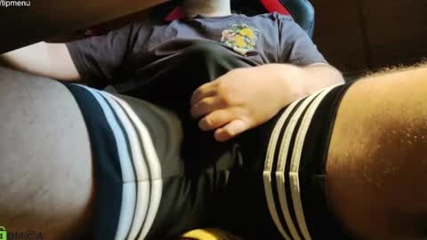 Snapshot of dondematteo chatting on 12-22-24, 12:49 TheCleaner online show from 12-22-24, 12:49