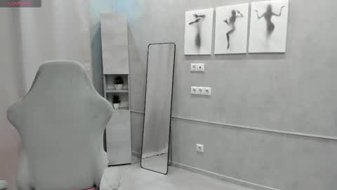 Donna On GMT2 Mon-Fri 3-9 AM online show from 03-12-26, 11:33