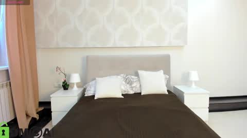 Donna On GMT2 Mon-Fri 3-9 AM online show from 04-20-26, 01:08