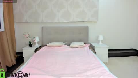 Snapshot of donnaaa_evans chatting on 04-29-26, 12:05 Donna On GMT2 Mon-Fri 3-9 AM online show from 04-29-26, 12:05