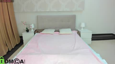Snapshot of donnaaa_evans chatting on 05-22-26, 12:18 Donna On GMT2 Mon-Fri 3-9 AM online show from 05-22-26, 12:18