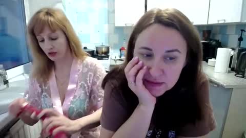 Tatiana 43 curvy sexy body and Joanna redhead 39 years online show from 12-09-24, 06:12