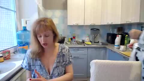 Tatiana 43 curvy sexy body and Joanna redhead 39 years online show from 12-12-24, 07:52