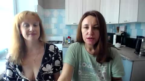 Tatiana 43 curvy sexy body and Joanna redhead 39 years online show from 09-10-25, 07:52