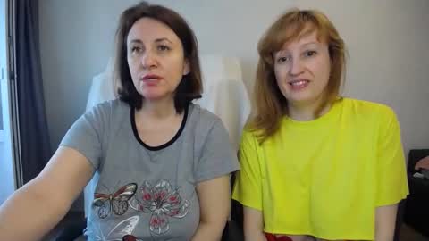 Snapshot of donnalimadonna chatting on 05-19-26, 08:20 Tatiana 43 curvy sexy body and Joanna redhead 39 years online show from 05-19-26, 08:20