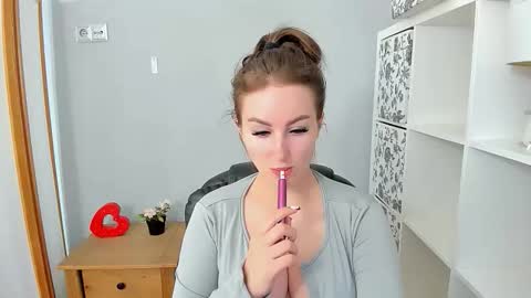 DonnaSensual online show from 09-15-25, 08:42