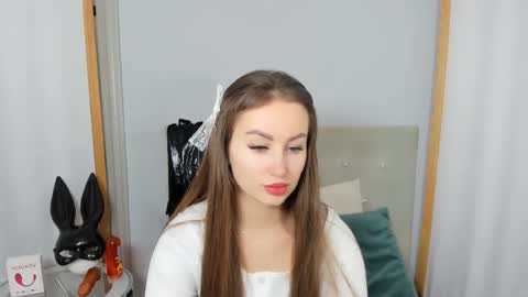 Snapshot of donnasensual chatting on 12-21-25, 05:09 DonnaSensual online show from 12-21-25, 05:09