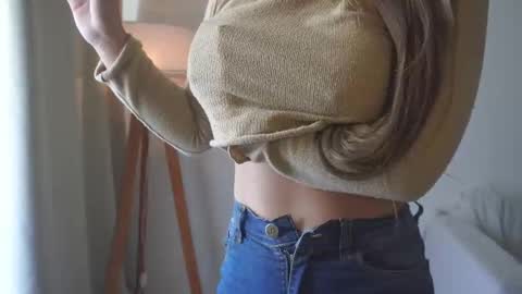 Donatella online show from 10-29-25, 12:40