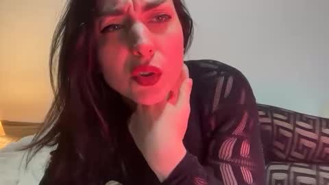 Snapshot of dontcallmeangel_ chatting on 05-24-26, 09:42 Iara online show from 05-24-26, 09:42