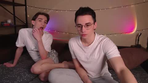 EliotKenny online show from 03-12-25, 04:46