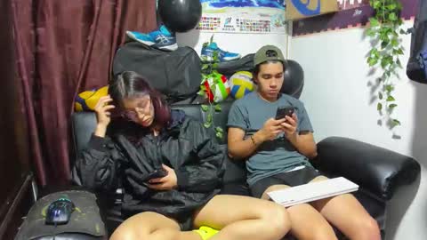 Snapshot of donuts_dd chatting on 09-12-25, 07:52 Donuts DD online show from 09-12-25, 07:52