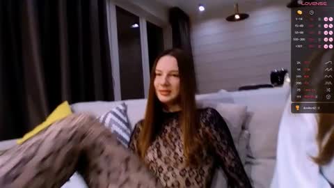 Dora  online show from 10-18-25, 03:35