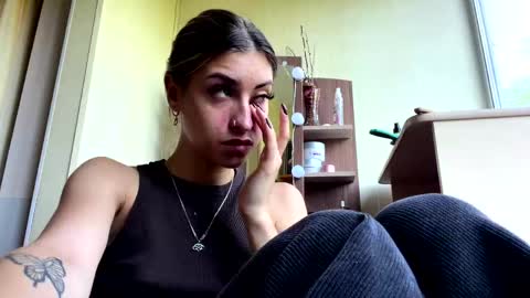 Snapshot of doreathaeppinette chatting on 06-06-26, 02:16 Rossy online show from 06-06-26, 02:16