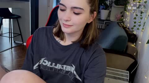 Alice online show from 01-05-25, 07:49