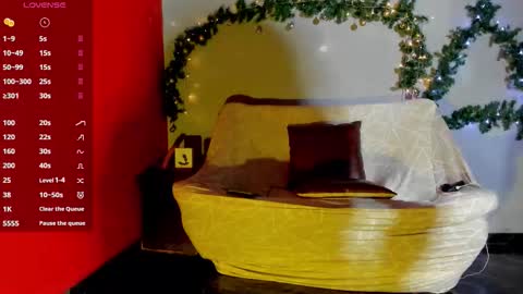 Nicolle online show from 12-15-25, 08:57