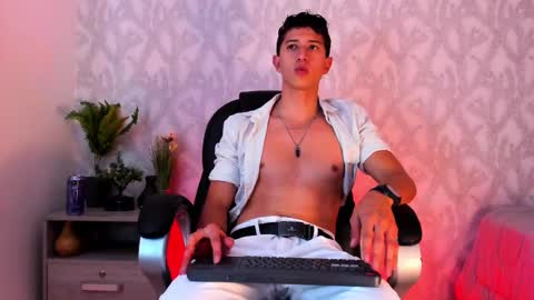 dorian_mystery online show from 12-14-24, 08:02