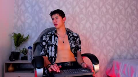 dorian_mystery online show from 01-17-25, 03:34