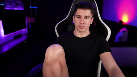 Snapshot of dorianreyes chatting on 01-15-25, 03:33 Dorian Reyes online show from 01-15-25, 03:33