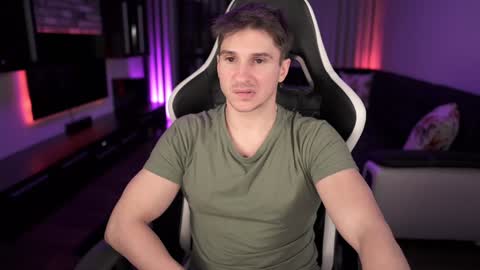 Snapshot of dorianreyes chatting on 01-21-25, 02:00 Dorian Reyes online show from 01-21-25, 02:00