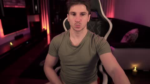 Snapshot of dorianreyes chatting on 01-25-25, 02:15 Dorian Reyes online show from 01-25-25, 02:15