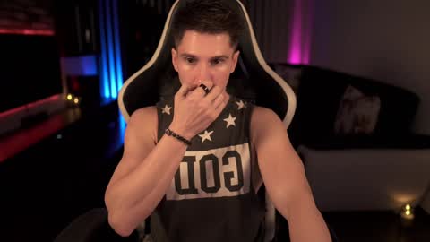 Snapshot of dorianreyes chatting on 01-29-25, 01:58 Dorian Reyes online show from 01-29-25, 01:58