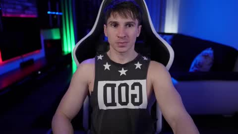 Snapshot of dorianreyes chatting on 02-09-25, 10:43 Dorian Reyes online show from 02-09-25, 10:43