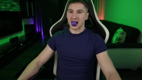 Snapshot of dorianreyes chatting on 02-14-25, 09:53 Dorian Reyes online show from 02-14-25, 09:53