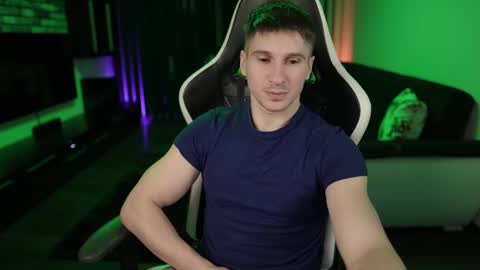 Snapshot of dorianreyes chatting on 02-15-25, 12:59 Dorian Reyes online show from 02-15-25, 12:59