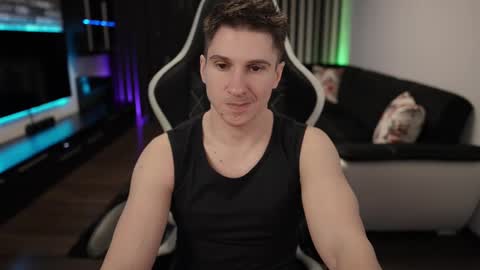 Snapshot of dorianreyes chatting on 02-19-25, 10:20 Dorian Reyes online show from 02-19-25, 10:20