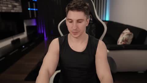 Snapshot of dorianreyes chatting on 02-20-25, 04:28 Dorian Reyes online show from 02-20-25, 04:28