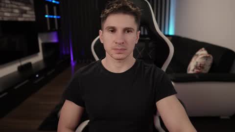 Snapshot of dorianreyes chatting on 02-21-25, 02:06 Dorian Reyes online show from 02-21-25, 02:06