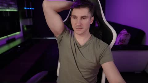 Snapshot of dorianreyes chatting on 02-23-25, 05:34 Dorian Reyes online show from 02-23-25, 05:34