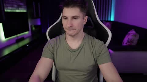 Snapshot of dorianreyes chatting on 02-24-25, 02:19 Dorian Reyes online show from 02-24-25, 02:19