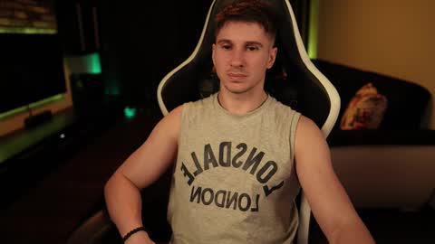 Snapshot of dorianreyes chatting on 03-07-25, 08:44 Dorian Reyes online show from 03-07-25, 08:44