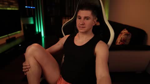 Snapshot of dorianreyes chatting on 03-12-25, 12:31 Dorian Reyes online show from 03-12-25, 12:31