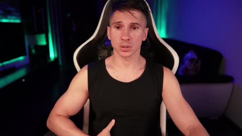 Snapshot of dorianreyes chatting on 09-15-25, 10:32 Dorian Reyes online show from 09-15-25, 10:32