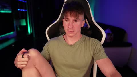 Snapshot of dorianreyes chatting on 09-16-25, 11:28 Dorian Reyes online show from 09-16-25, 11:28