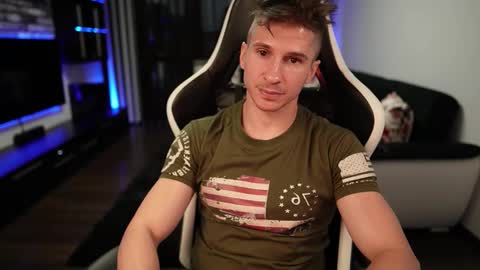 Snapshot of dorianreyes chatting on 09-20-25, 09:16 Dorian Reyes online show from 09-20-25, 09:16