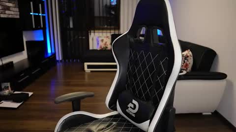 Snapshot of dorianreyes chatting on 09-21-25, 10:33 Dorian Reyes online show from 09-21-25, 10:33