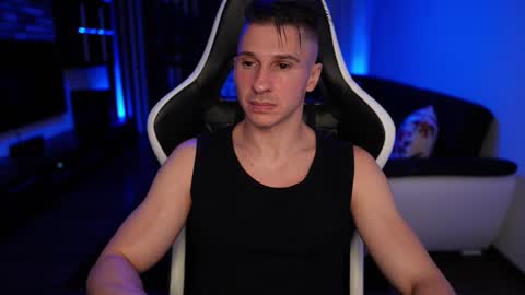 Snapshot of dorianreyes chatting on 09-28-25, 12:27 Dorian Reyes online show from 09-28-25, 12:27