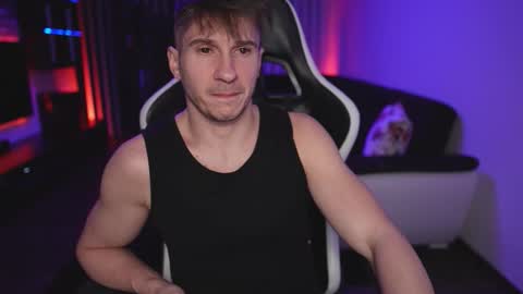 Snapshot of dorianreyes chatting on 11-29-25, 02:03 Dorian Reyes online show from 11-29-25, 02:03