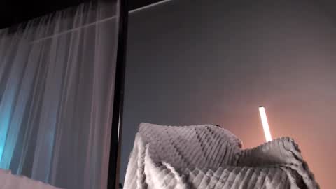 Dorothy Next stream on Monday at 3am-9am online show from 02-21-25, 01:44