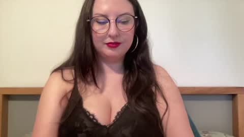 Snapshot of dorothydolly chatting on 06-16-26, 12:30 Dorothy online show from 06-16-26, 12:30