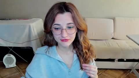 Snapshot of dorotty_ chatting on 05-25-26, 01:00 Your Dorotty online show from 05-25-26, 01:00