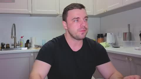 Sasha online show from 10-26-25, 04:46